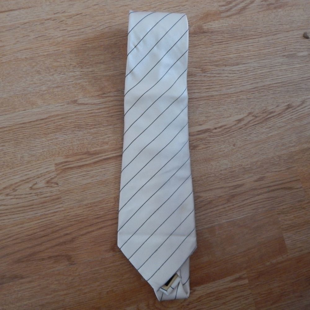 Donald Trump Men's 100% Silk Necktie White Formal Dress Tie Classic